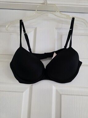 Candie's Black Padded T-Shirt Bra with Adjustable Straps